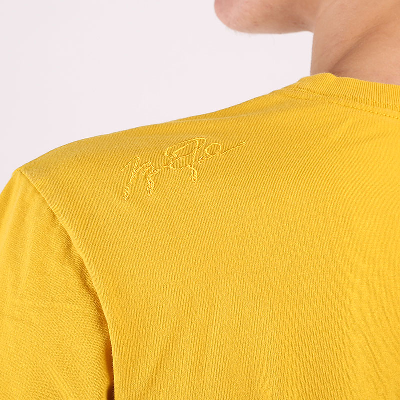 мужская желтая футболка Jordan Flight Essentials T-Shirt CZ5059-711 - цена, описание, фото 4